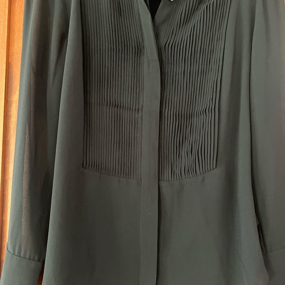 Black Banana Republic blouse - Picture 2 of 10